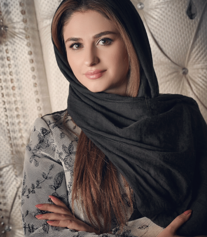 فریال اوجی مدیر کلینیک